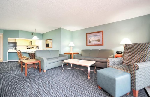 Indian Harbour Beach Resort | Oceanique Resort: Oceanfront Retreat with Family-Friendly Amenities