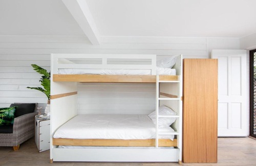 Brooms Head Apartment | Oceanique Studio: Cozy Ocean Views Steps from the Beach