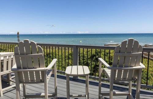 Pine Knoll Shores House | Cozy Oceans 6 Condo with Oceanfront Views for Families