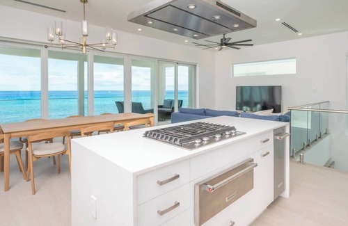 Northwest Point Apartment | Oceans 9 LUXE 4 BR Villa/West Bay