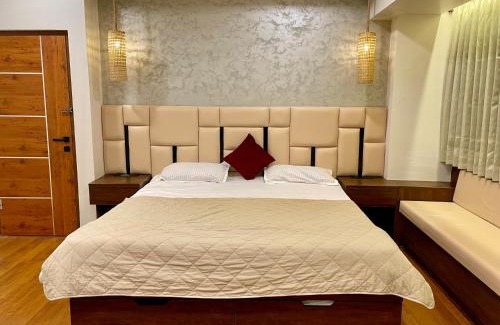 Visakhapatnam Apartment | Pet-Friendly Ocean's Edge with Breathtaking Ocean Views