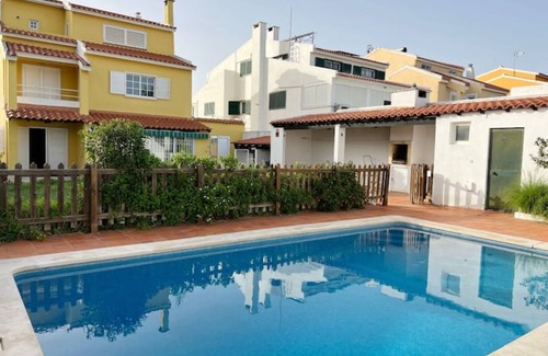 Linda-a-Velha House | Oceans House: Pool, Sauna & Steps to the Beach
