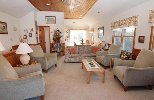 Carolina Dunes House | Oceanfront Marsh Rose Cottage - Pet Friendly & Beach Access