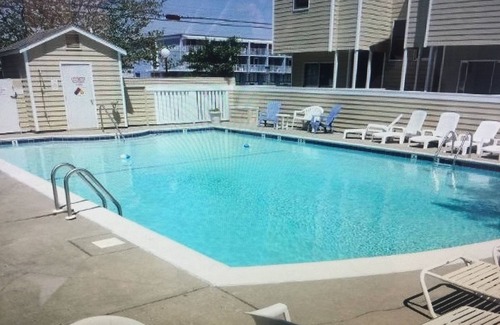 Fenwick Island Condo | Oceanside Retreat: Beach Steps Away with Pool & Spa
