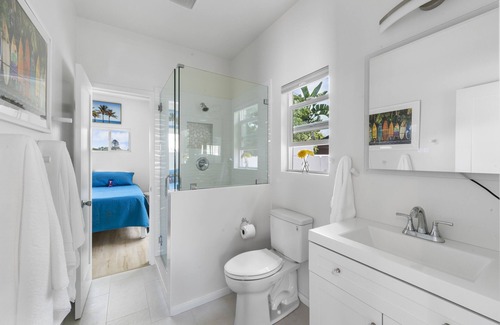 Loma Alta Cottage | Guest Rated 10/10: Oceanside Happy Hula Retreat Awaits!