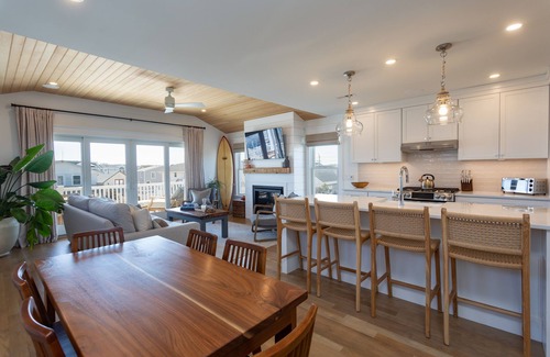 Ship Bottom House | Beachside Retreat: 10/10 Rated with Ocean & Bay Views!
