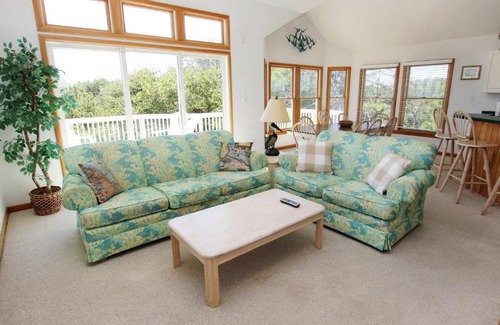 Pine Island House | PI6 Fan-ta-sea: Oceanside Retreat with Hot Tub Amenities