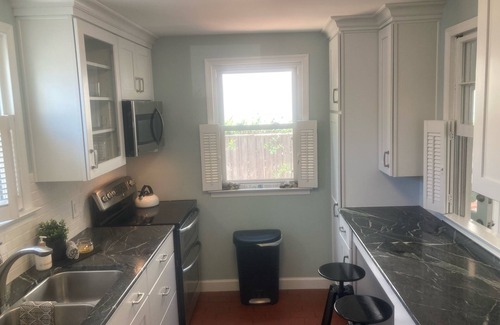 Northeast Virginia Beach Cottage | Oceanfront North End Cottage with Incredible Guest Rating 9.8