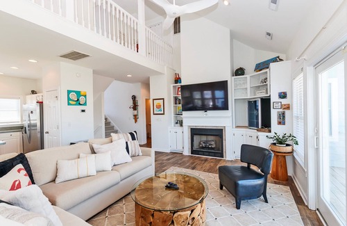 Duck House | Oceanside Retreat at Blew Bayou with Private Pool & Hot Tub