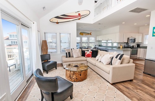 Duck House | Oceanside Retreat at Blew Bayou with Private Pool & Hot Tub
