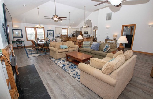 Pine Island House | Vintage Pine: Oceanside Retreat with Private Pool & Rec Room