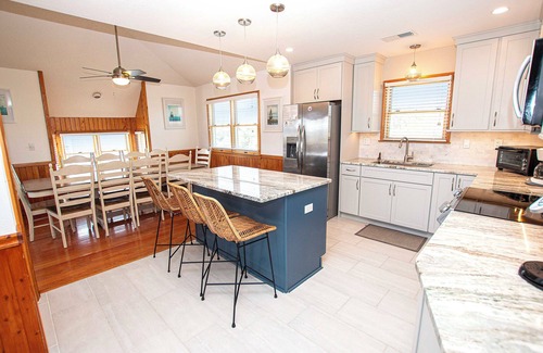 Monteray Shores House | Whalecome Aboard: Oceanside Retreat with Private Pool & Spa