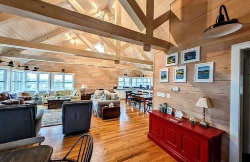 Milbridge House | Oceanside Saltwater Farm House: Beachfront Retreat for 11