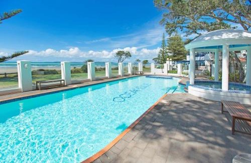 Orewa Apartment | Oceanside Villa
