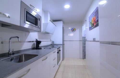 Barriada del Rio San Pedro Apartment | Indulge at Oceanum Visum Spa Deluxe - Family-Friendly Retreat