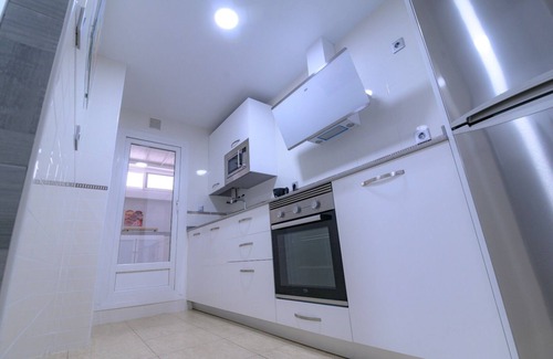 Barriada del Rio San Pedro Apartment | Indulge at Oceanum Visum Spa Deluxe - Family-Friendly Retreat