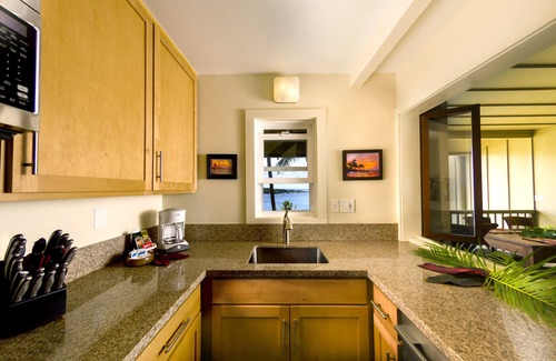 Hana Condo | Oceanview #204 at Hana Kai Maui - 1 Bedroom with Pool & Spa