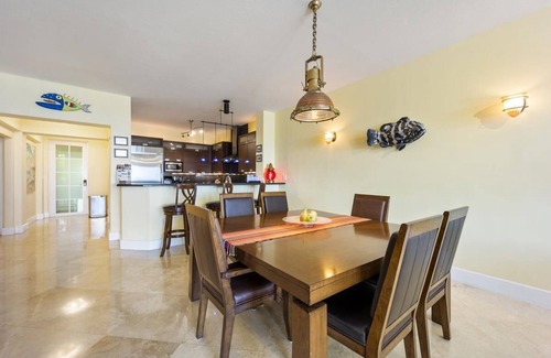 Rock Harbor Condo | Oceanview Mariner's Club Villa with Oasis Pool & Game Room