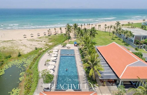 Ngu Hanh Son House | Oceanview Beachfront Villa with Pool & Private Garden Oasis