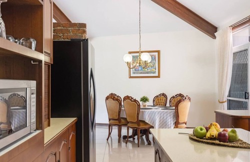 Toogoom House | Oceanview Estate An Expansive Family Retreat