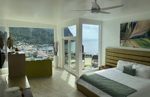 Soufriere Hotel | Oceanview Getaway | Free Lavish Breakfast & Outdoor Adventure