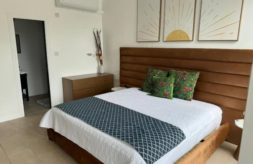 Soufriere Hotel | Oceanview Getaway | Free Lavish Breakfast & Outdoor Adventure