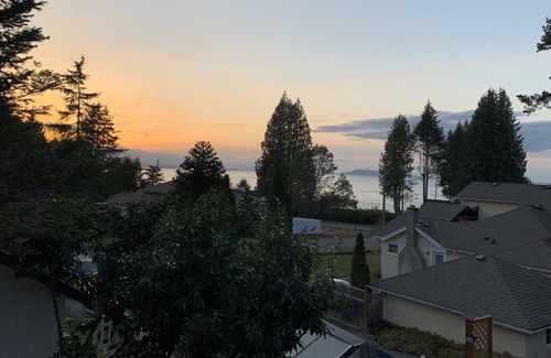 Regional District of Nanaimo House | Oceanview Luxury Home