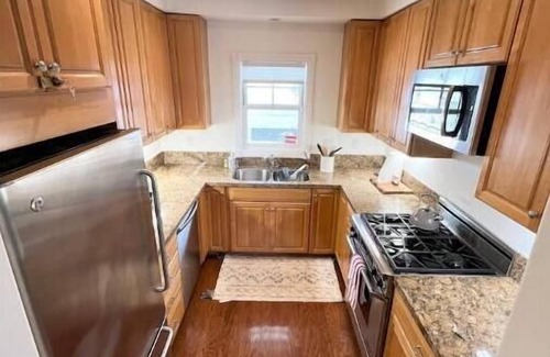 Summerland Condo | Oceanview Summerland Beach Condo A - Family Friendly Stay