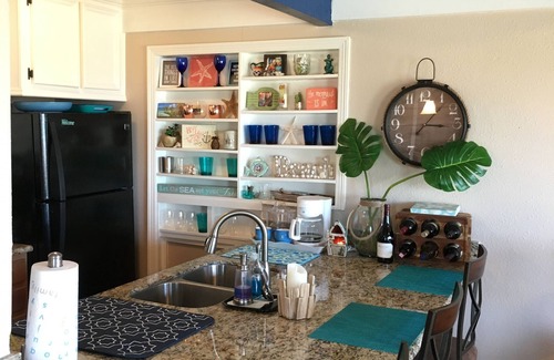 Matagorda House | Oceanview Family Unit with Pool & Wi-Fi - Rated 9.6/10