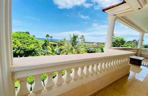Brusubi Villa | Oceanview Villa: Family-Friendly Retreat with Pool Access