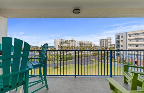 New Smyrna Beach House | Oceanwalk 3-403: Pet-Friendly Retreat with Pool Access