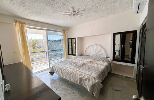 Lomas de Costa Azul Resort | Ocen view spacious villa