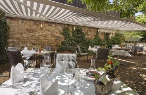 Binzen Hotel | Pet-Friendly Stay at Ochsen Hotel & Restaurant in Binzen