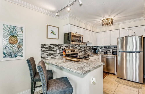 Ono Island Condo | Unwind by the Ocean: Guest Rated 10/10 Beach Retreat