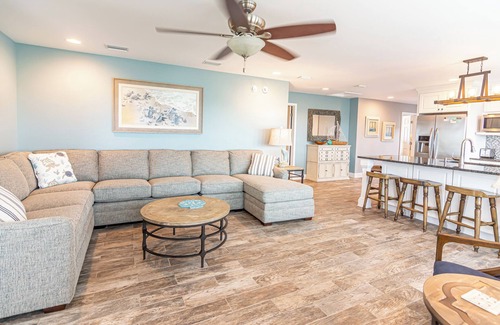 Surf Side Shores House | Book Your Oceanfront Retreat: 3-Day Minimum August Escape