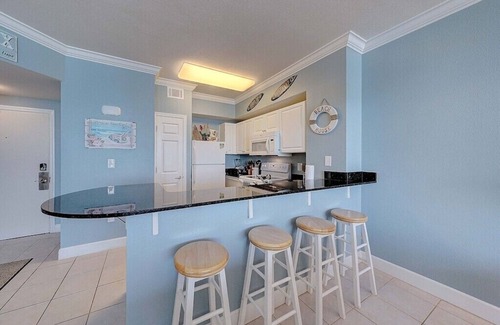 Panama City Beach Resort | Cozy Oceanfront Retreat with Pool & Spa - Book Fall Now!