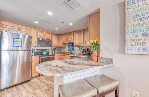 Orange Beach Condo | Beachfront Paradise: Phoenix East 304 with Ocean View