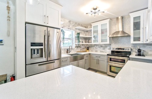 Coral Way Villa | Perfect Getaway: Close to Brickell with Pool & Spa