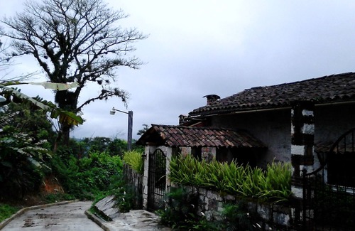 Yohualichan Cottage | Pet-Friendly OCTIMAXAL REST HOUSE with Pool & Spa Amenities