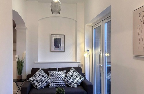 Mangotsfield Apartment | Ideal Long Stay Hotel for Contractors and Families