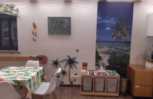 Pencin Bed & Breakfast | Family-Friendly Getaway at Odal Hawaii with Kitchen Amenities