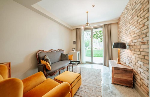 Urla Hotel | Top-Rated ODAM OTEL with Family-Friendly Amenities