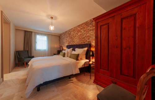 Urla Hotel | Top-Rated ODAM OTEL with Family-Friendly Amenities