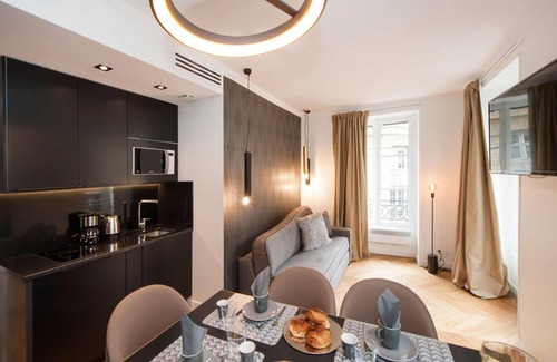 Odeon Apartment | Experience Comfort at Odeon Notre Dame de Paris B