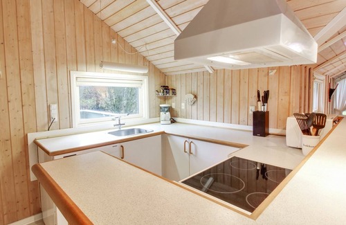 Jegum House | Discover Odlef: Oceanfront Retreat with Spa and Breakfast