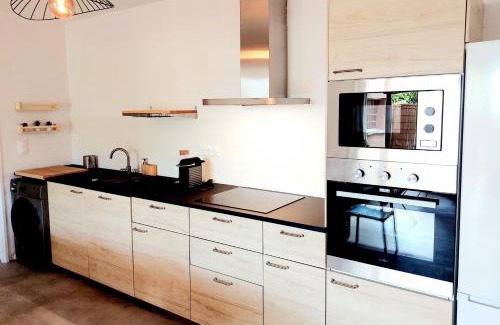Odos Apartment | Discover Odos Tarbes: Family-Friendly T3 with Terrace