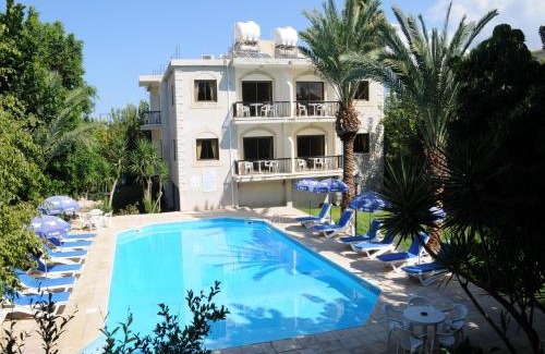 Polis Apartment | Family-Friendly Odysseas & Eleni Hotel Apartments with Pool