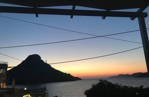 Massouri Apartment | Family-Friendly Odyssey Apartment in Armeos for Memorable Stays