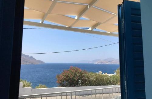 Massouri Apartment | Family-Friendly Odyssey Apartment in Armeos for Memorable Stays