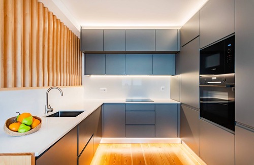 Paco De Arcos Apartment | Oeiras Spacious and Coastal Flat